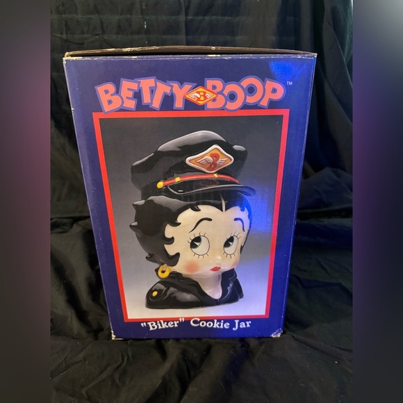 Betty Boop "Biker" Cookie Jar Rare Collectable - Picture 6 of 16